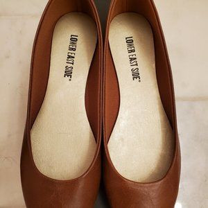 NWOT Lower East Side Chelsea Cognac Flats